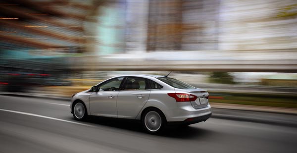 Новый Focus хорош собой также и на взгляд сзади - особенно седан.