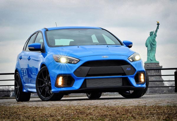   Ford Focus RS  -     