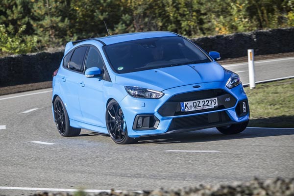 Ford Focus RS      