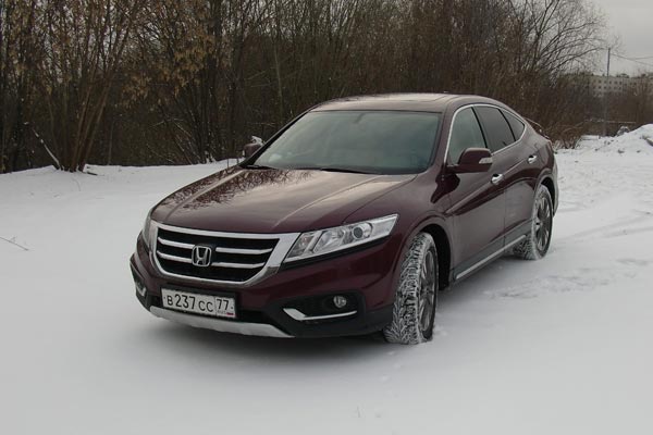 Экспериментальный дизайн для Crosstour, похоже, остался делом чести.