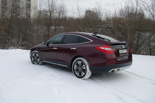Тест-драйв Honda Crosstour - 23