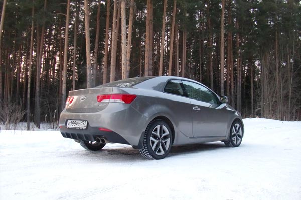 Тест-драйв Kia Cerato Koup - 17