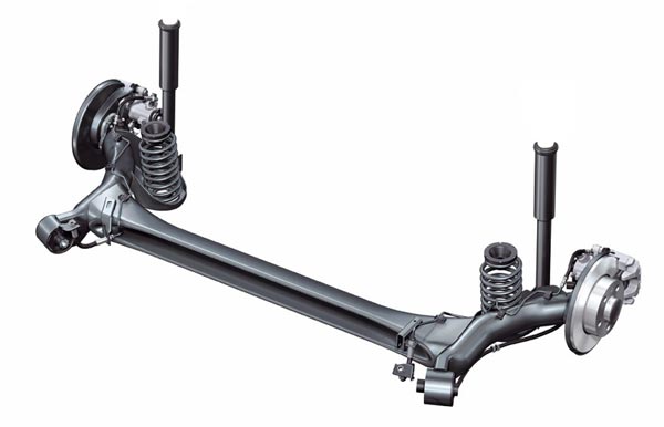 Задняя подвеска с сопряженными продольными рычагами – как у всех в размерном классе B/B+. А вот тормоза – в отличие от многих – «по кругу» дисковые.