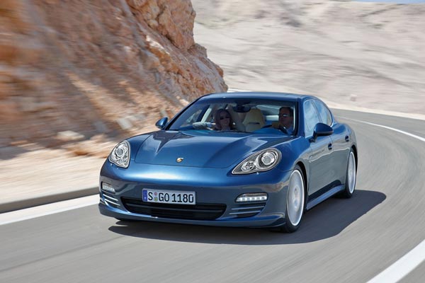 Обзор Porsche Panamera - 1