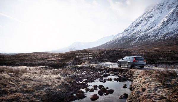     Volvo V90 Cross Country   Off-Road